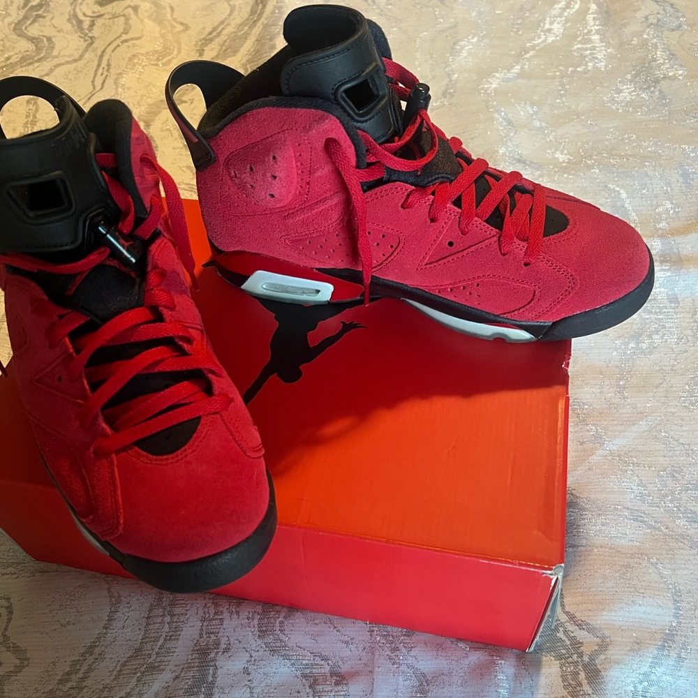 Jordan 6 Retro Toro Bravo - Picture 3 of 5